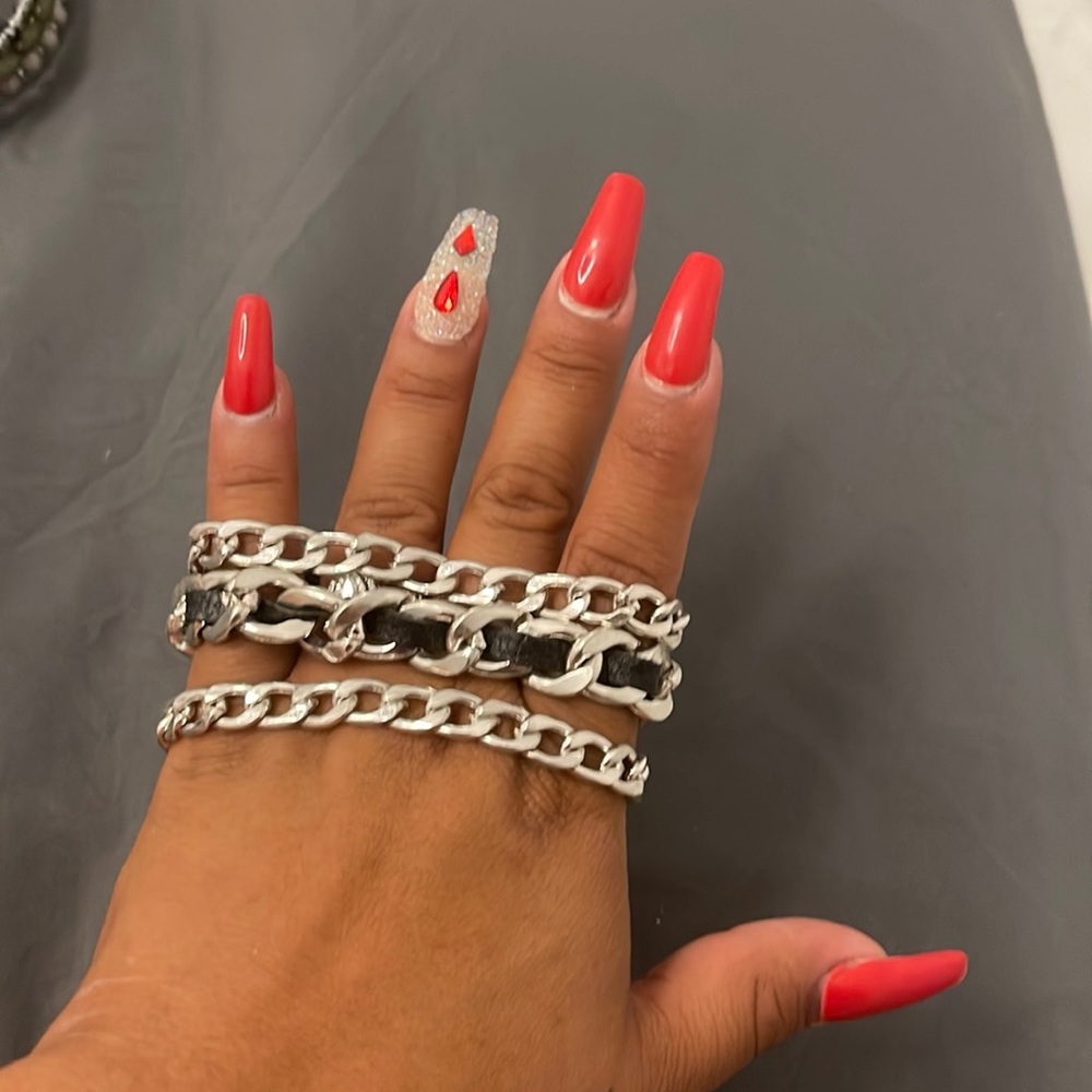 Bracelet